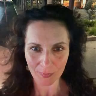 @eleni.tsomis profile