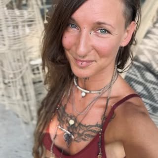 @evakei.designs profile