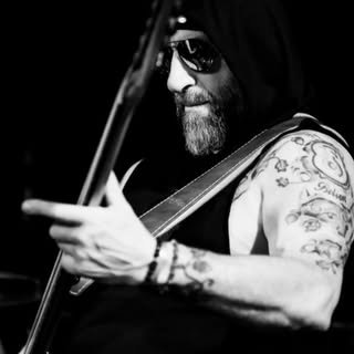 @Johnheaverart profile